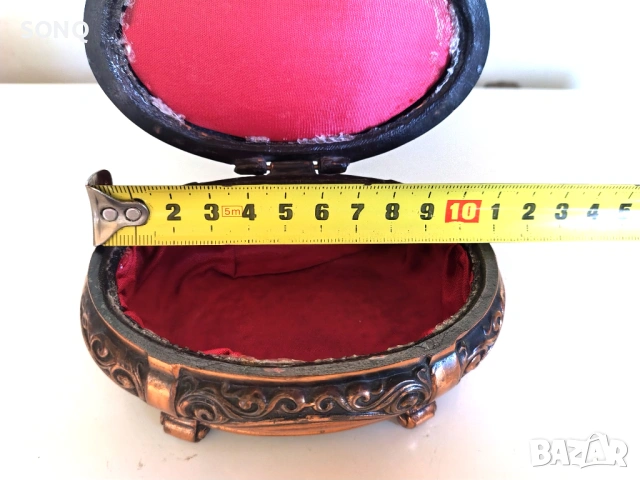 Прекрасна Стара Немска Бронзово - Медна Кутия За Бижута, снимка 13 - Антикварни и старинни предмети - 53431533