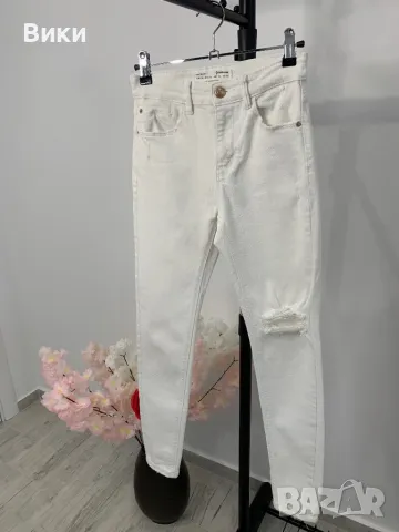 Дънки в бяло размер XS, снимка 3 - Дънки - 49456388