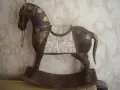 Дървен кон украсен със седев и бронз., снимка 1