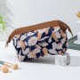 1256 Дамска козметична чантичка за гримове, снимка 3