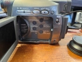 Видeoкамера Canon MV880X E Работеща отлично, в много добро визуално състояние, има зарядно. Батерият, снимка 6