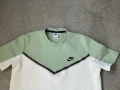 Nike tech t shirt M, снимка 3
