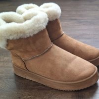 Ботуши тип UGG , снимка 1 - Дамски ботуши - 44231563