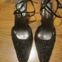 Елегантни обувки с мъниста , снимка 1 - Дамски елегантни обувки - 38912473