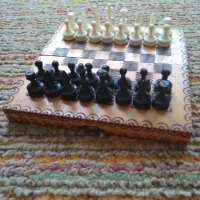 Шах с дървена кутия, снимка 5 - Шах и табла - 41514102