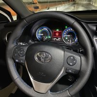 Toyota Auris Hybrid Full , снимка 3 - Автомобили и джипове - 42394965