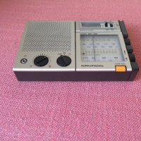 Vintage GRUNDIG CLOCK BOY500 1979–1981- радиочасовник, снимка 3 - Радиокасетофони, транзистори - 36445372