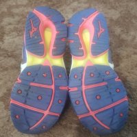 Mizuno 38 номер-Виетнам, снимка 5 - Маратонки - 41434127