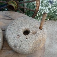 Хромел( каменна мелница), снимка 3 - Антикварни и старинни предмети - 40612965