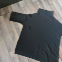Продавам дамска черна блуза , снимка 2 - Блузи с дълъг ръкав и пуловери - 39356752