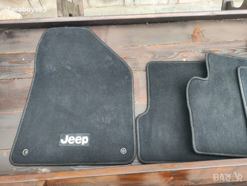 Продавам Оригинални Стелки за Jeep Cheroke KL 2016 + Стелка за багажника , снимка 1