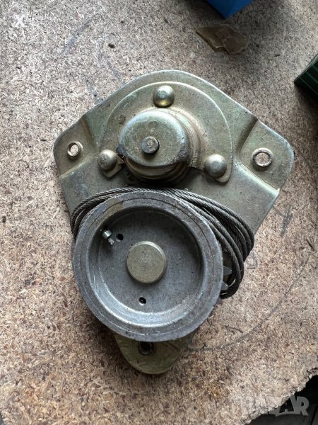 СТЪКЛОПОВДИГАЧ ЗА РАФ ЛАТВИЯ НОВ СССР, снимка 1