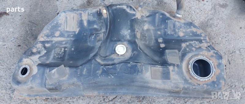 Резервоар Лексус ИС200 - Тойота N, снимка 1