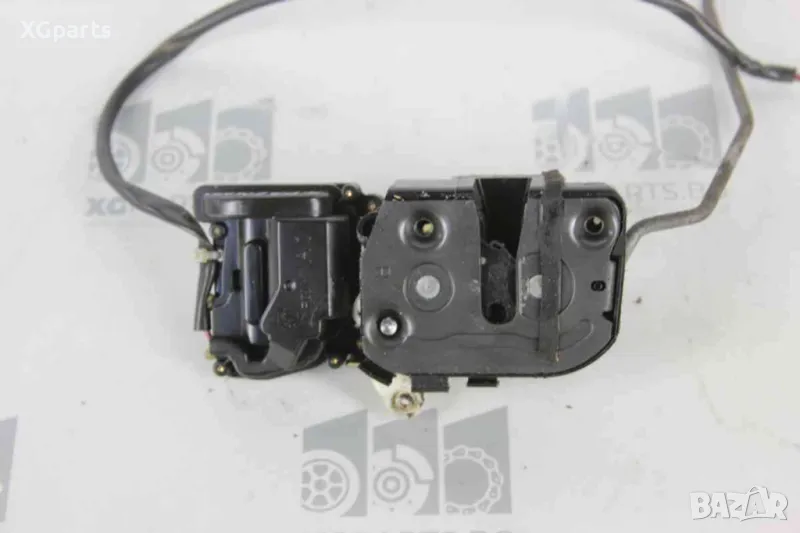 Брава врата предна дясна за Mazda Premacy (1999-2005), снимка 1