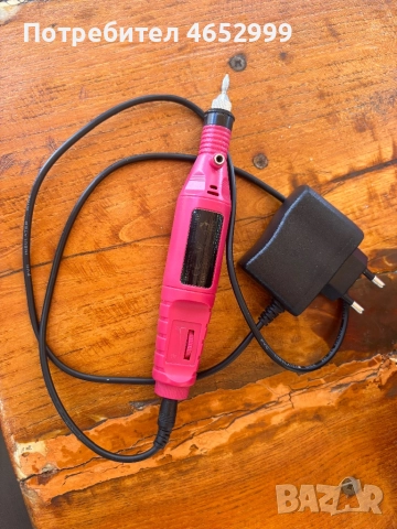 Продавам гел лакове и аксесоари за маникюр – всичко в отлично състояние!, снимка 2 - Продукти за маникюр - 52435396