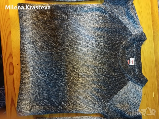 Блуза , снимка 2 - Блузи с дълъг ръкав и пуловери - 53450043