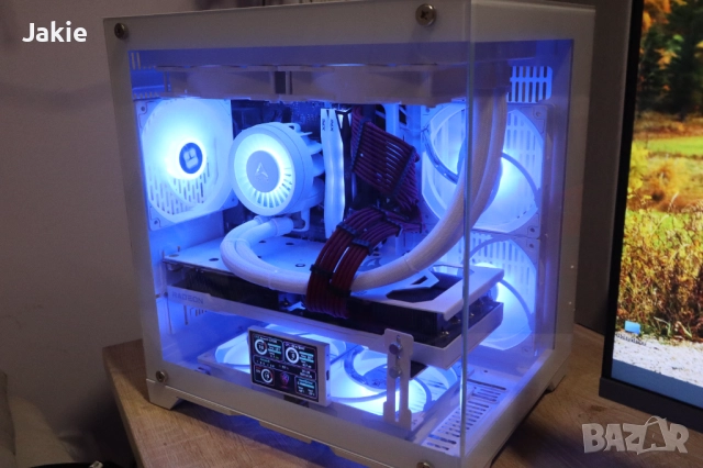 Геймърски Компютър Пълен сетъп, снимка 2 - Геймърски - 51853420