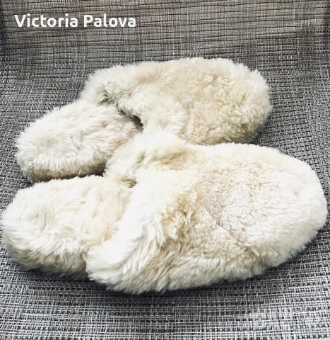 Топли уютни пантофи от естествена вълна и кожа, снимка 4 - Пантофи - 53299350