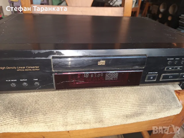 CD pleyar SONY работещ