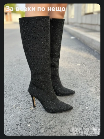 Дамски Черни Ботуши С Тънък Ток Код E1112