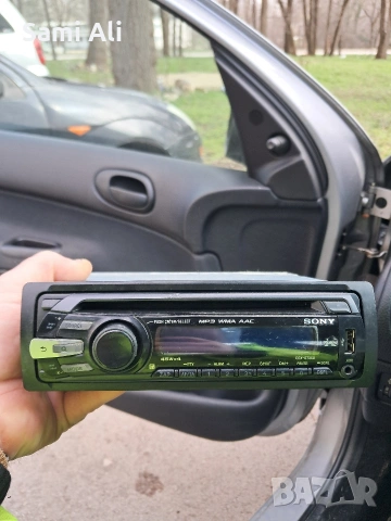 Оригинално Авторадио Sony CDX-GT35U - USB / AUX / MP3 / CD, снимка 3 - Аксесоари и консумативи - 53669084