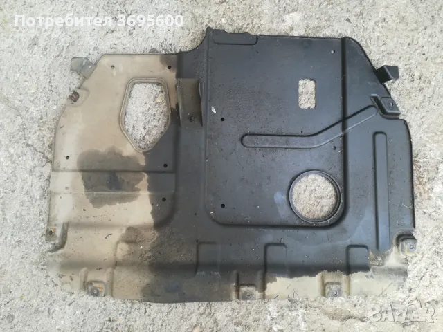 Kia Ceed Киа Сийд Сиид кора под броня радиатори преден ляв подкалник, снимка 3 - Части - 49094215