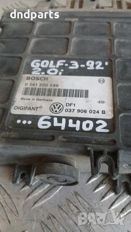 Компютър VW Golf 3 2.0i 1992 037906024B 0261200596 Volkswagen Golf III (1991-1997), снимка 2 - Части - 56155013
