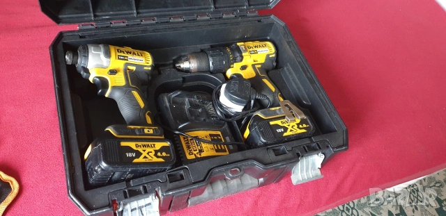 Девалт Винтоверт и Импакт DCD778....18v 4ah много добро състояние , снимка 5 - Винтоверти - 53218268
