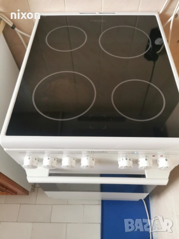 Готварска печка Elektrolux, снимка 2 - Печки, фурни - 53201282