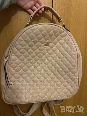 Дамска раница