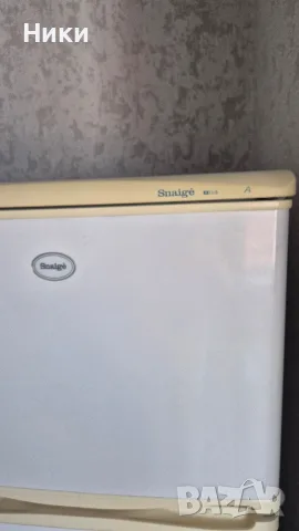 Продавам работещ хладилник с камера , снимка 2 - Хладилници - 56089734