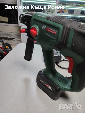 Акумулаторен перфоратор Bosch UniversalHammer 18V, снимка 4 - Винтоверти - 53555958