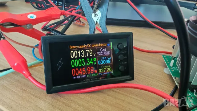 Продавам тестер DT20W  DC0-420V 600A за капацитета на батерии работи с Tuya WiFi