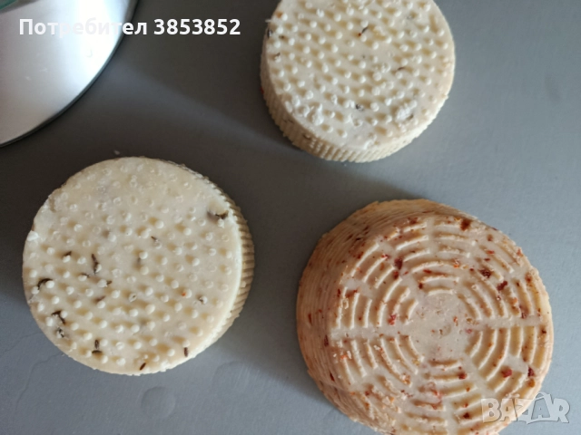 Продавам домашен краве кашкавал и сирене 