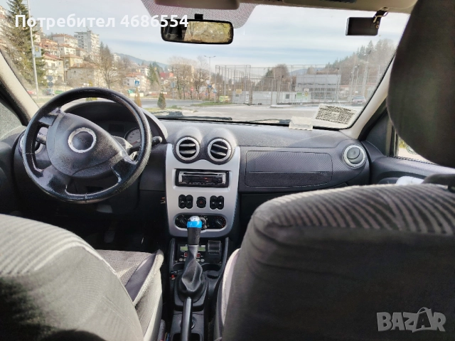 Dacia Logan 2010 Бензин Гас, снимка 4 - Автомобили и джипове - 52846902