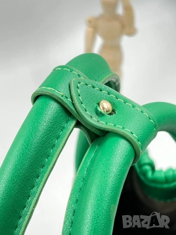 чанти Miu Miu , снимка 2 - Чанти - 51411029