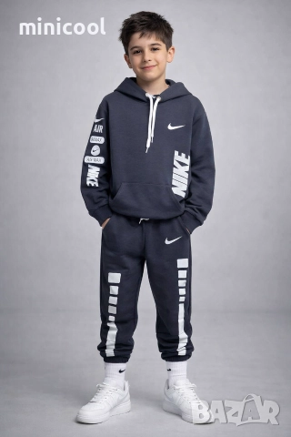 Комплект Nike, снимка 2 - Детски комплекти - 52893653