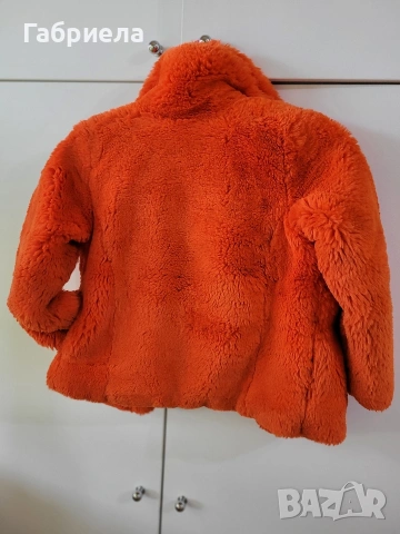 Детско оранжево пухено палтенце 8-9 години, снимка 2 - Детски якета и елеци - 53609030