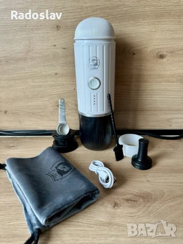 Премиум преносима кафемашина с включени аксесоари