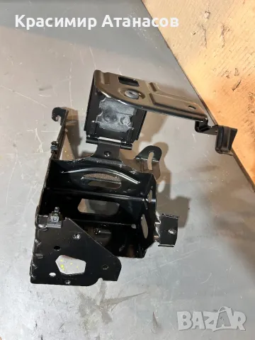 A2045400440. Държач акумулатор стойка за Мерцедес Ц-класа W204. 2011-2014г. , снимка 2 - Части - 49860408