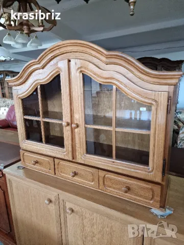 Масивна Витрина за Окачване с чекмеджета-внос от Германия!