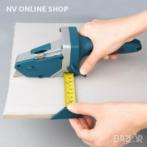 Инструмент за рязане на гипсокартон ,дърво ,с вградена ролетка