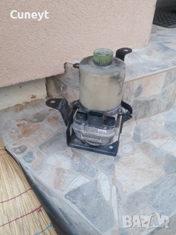 Хидравлична помпа за поло  