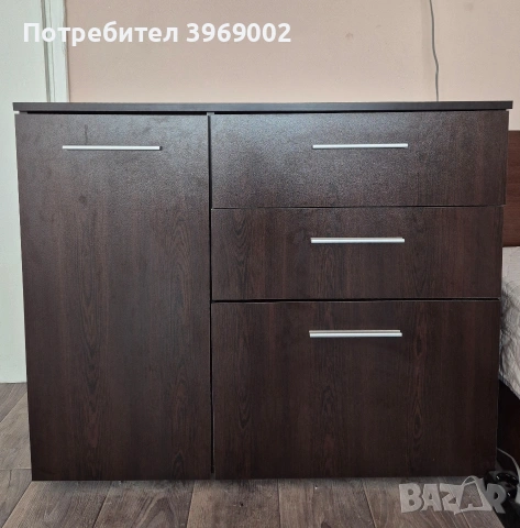 Скрин за съхранение на вещи