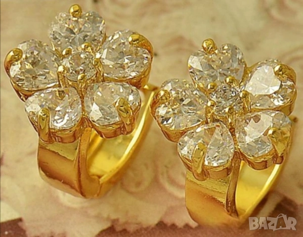 Прекрасни обеци цвете от 14к попълнено злато с цирконии 20 лв., снимка 2 - Обеци - 51768124