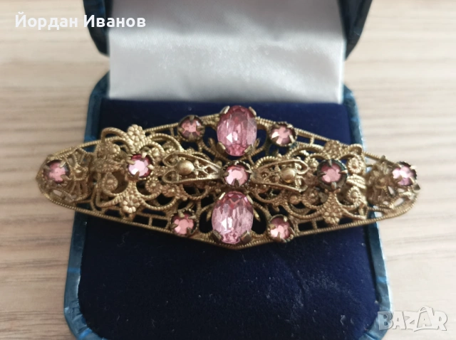 Старинна чешка брошка 