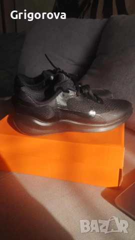 Дамски маратонки Nike, снимка 3 - Маратонки - 53140188