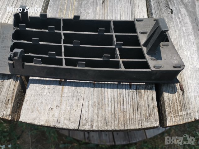 Лява решетка за предна броня на Ауди А4 Б5 , снимка 3 - Части - 41954902