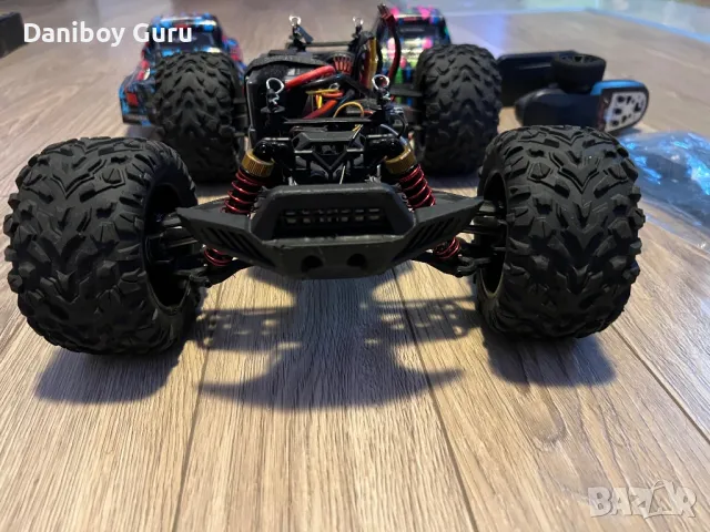 Hosim X 08 безчетков RC Cars 1:10 Високоскоростен 68+KM автомобил с дистанционно X-08 4WD Off Road, снимка 12 - Коли, камиони, мотори, писти - 50036980