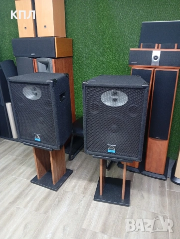 Професионални тонколони Wharfedale PRO vs-12